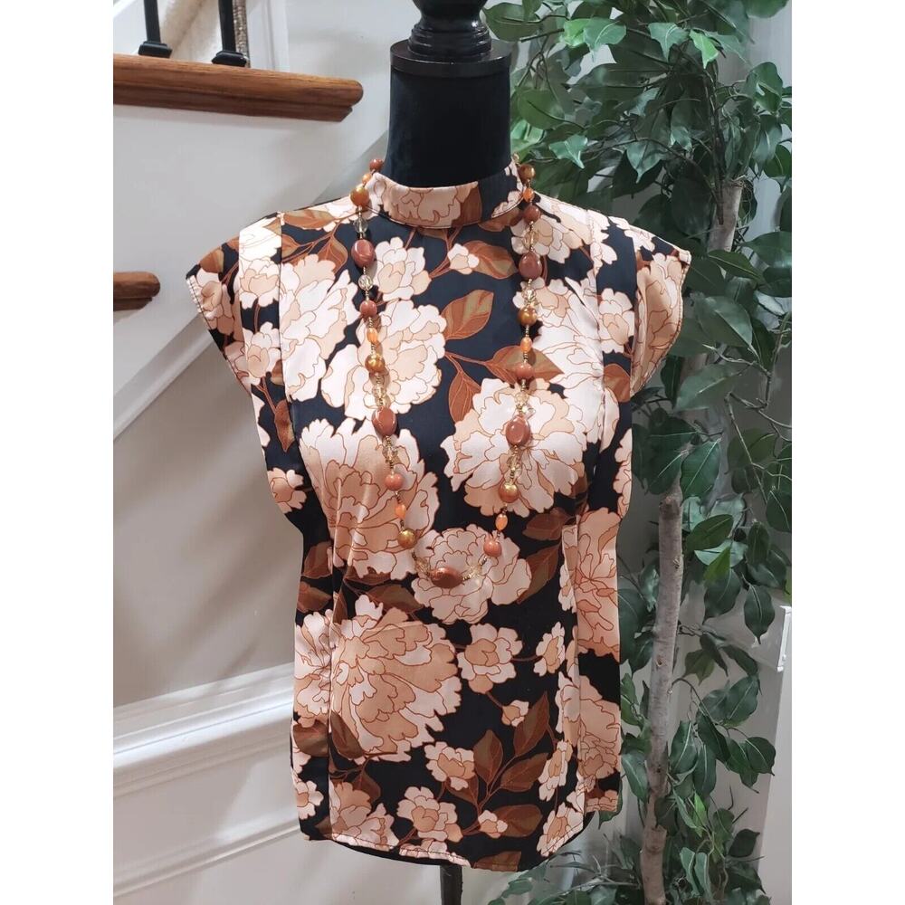 Who Want Wear Women's Multicolor Floral Sleeveless Mock Neck Top Blouse Medium
